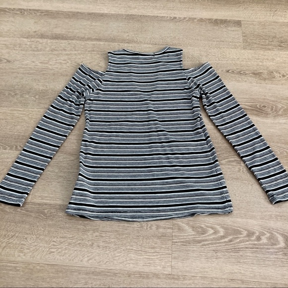 Harlowe & Graham Cutout Ribbed Top Striped Women's Medium - Picture 9 of 14